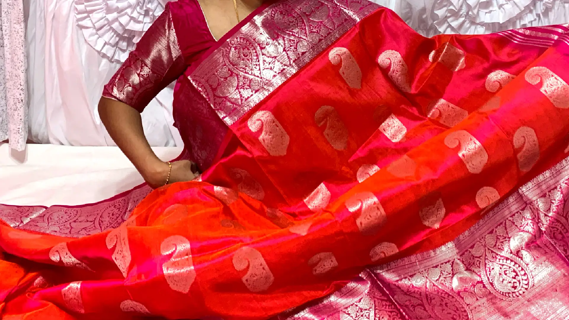 Buy CRAZE n DEMAND Printed, Checkered Fashion Silk Blend Beige Sarees  Online @ Best Price In India | Flipkart.com